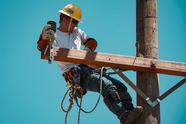 GNG Lineworker