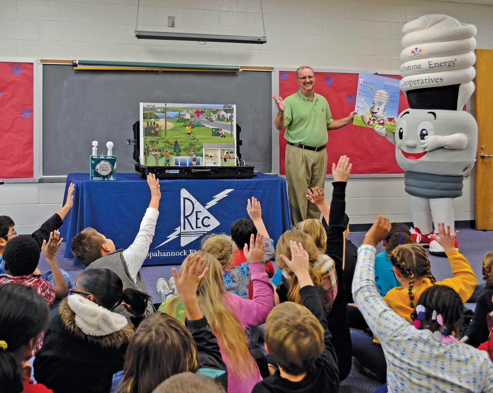 https://www.myrec.coop/sites/default/files/revslider/image/Brian-Wolfe_Classroom_20x16.jpg