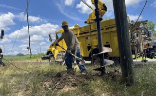 Lineman Digger Cover
